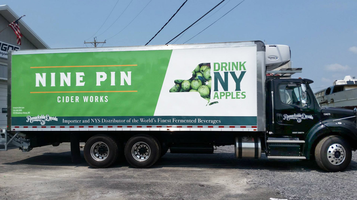 The fleet graphics installed on this box truck were printed and installed by All Signs & Graphics Inc.  A full wrap including rivets looks amazing printed on premium cast vinyl and laminated with clear UV protective layer for long lasting graphics.